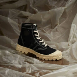 Pataugas AUTHENTIQUE/T F4G NOIR/MARFIL 13 Pataugas AUTHENTIQUE/T F4G NOIR/MARFIL -Pataugas Chaussure F Authentique T Noir Marfil